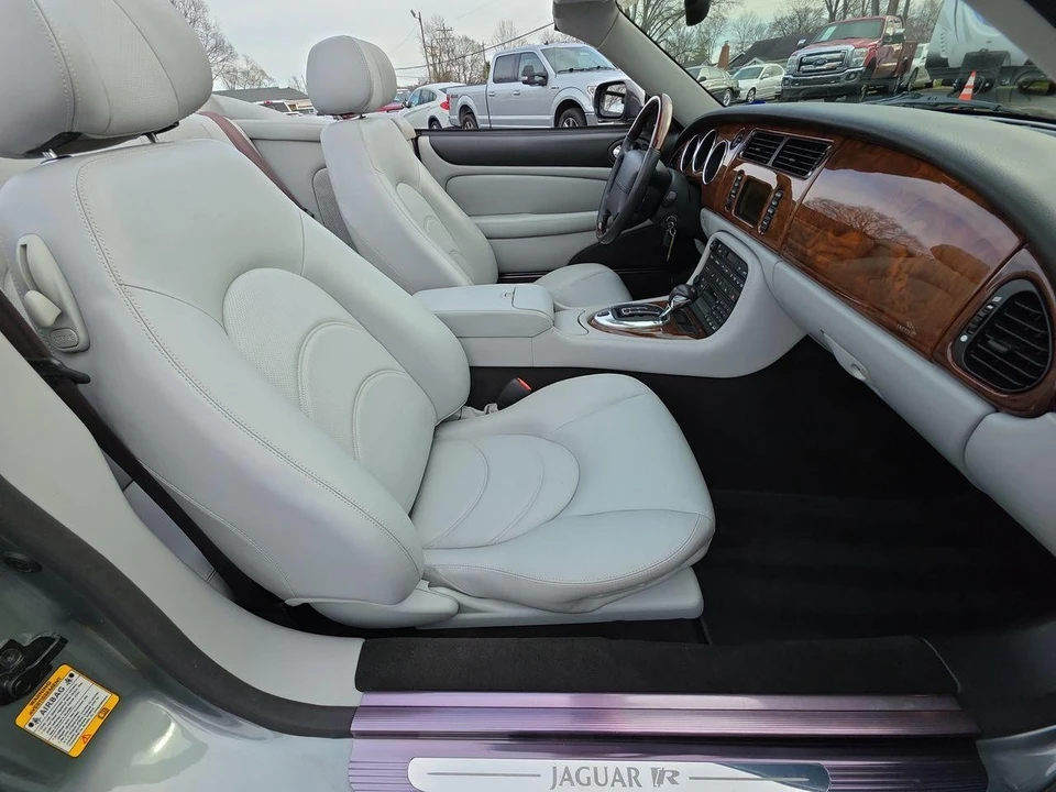 2004 Jaguar X100 XKR - Image 8 of 31