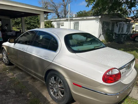 2004 Jaguar S-Type 2nd Gen - Image 3 of 4