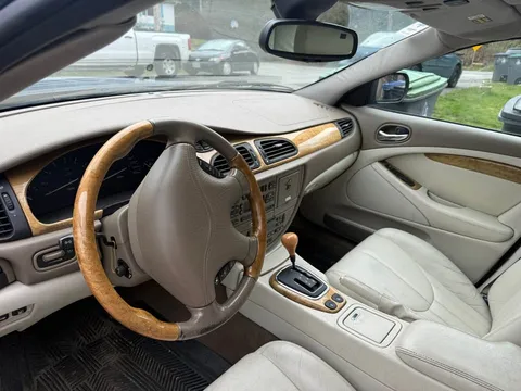 2004 Jaguar S-Type 2nd Gen - Image 2 of 5