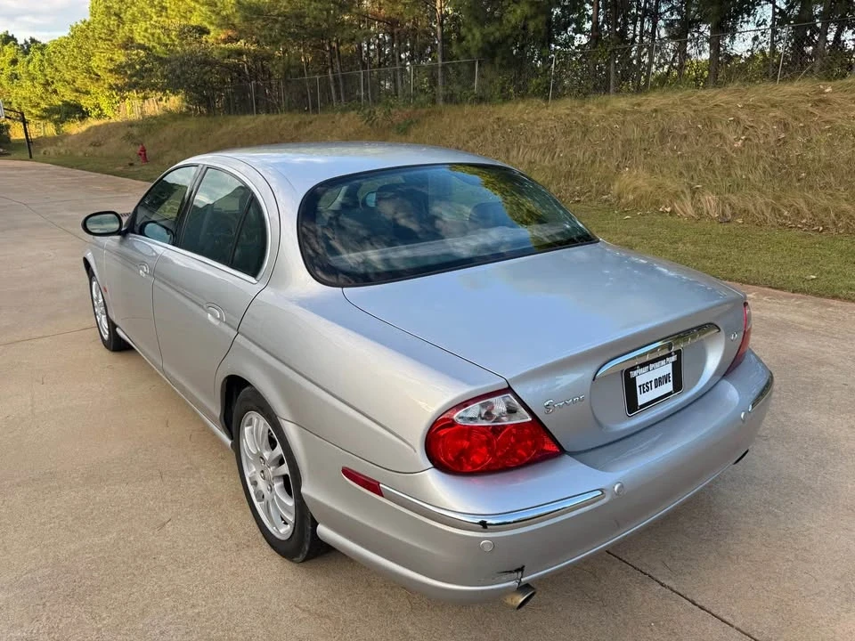 2004 Jaguar S-Type 2nd Gen - Image 5 of 10