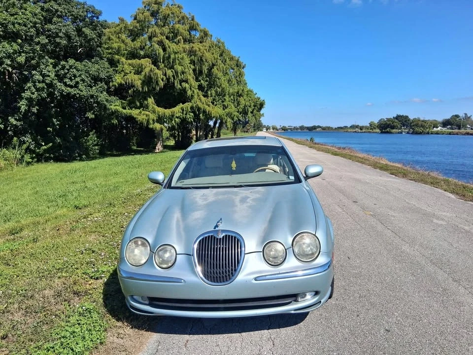 2004 Jaguar S-Type 2nd Gen - Image 2 of 10