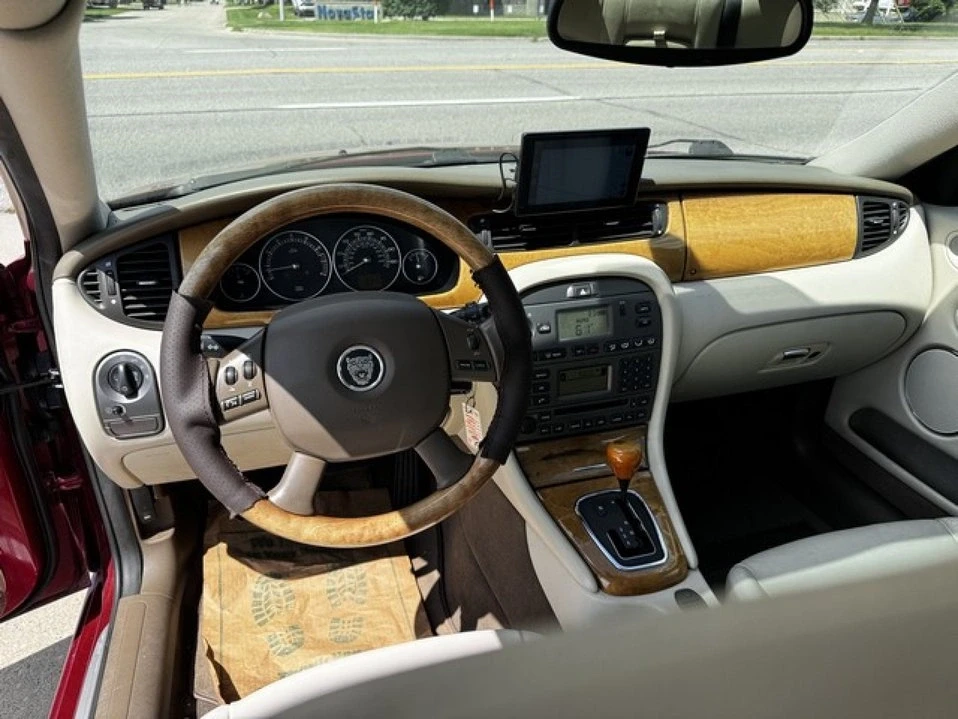 2004 Jaguar X-Type - Image 11 of 20