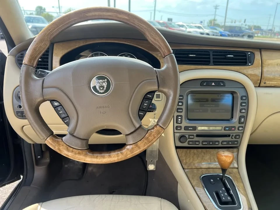 2004 Jaguar X-Type - Image 10 of 13