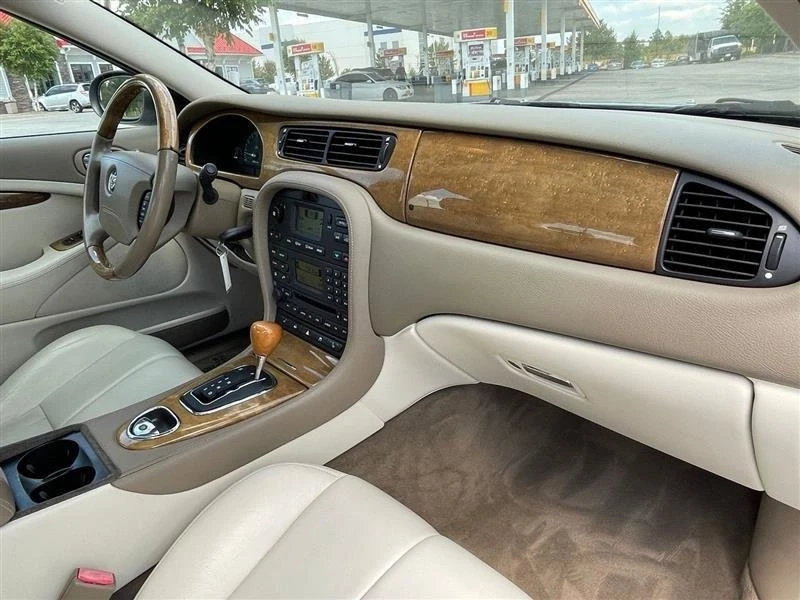 2004 Jaguar X-Type - Image 7 of 10