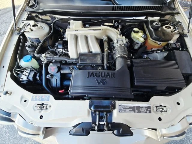 2004 Jaguar X-Type - Image 16 of 18