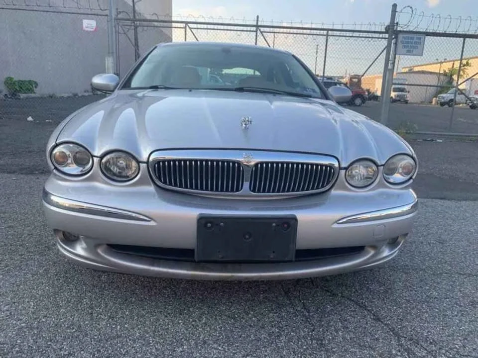 2004 Jaguar X-Type - Image 2 of 11