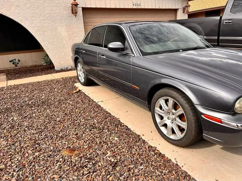 2004 Jaguar X-Type 2.5L Sedan