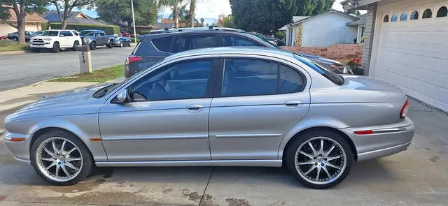 2004 Jaguar X-Type 2.5L Sport Sedan