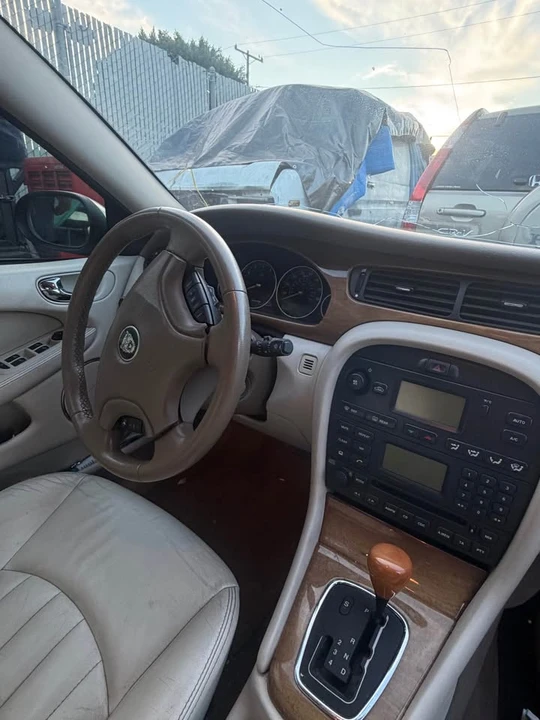 2004 Jaguar X-Type - Image 6 of 8