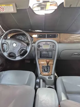 2004 Jaguar X-Type - Image 4 of 12