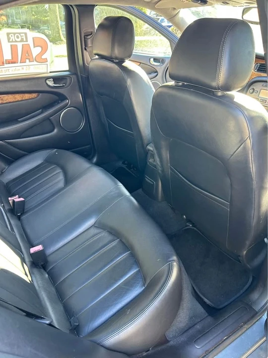 2004 Jaguar X-Type - Image 11 of 18