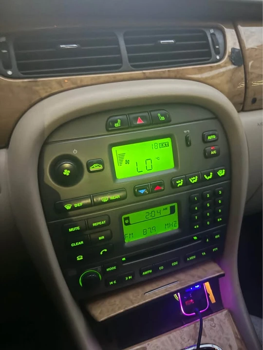 2004 Jaguar X-Type - Image 2 of 18