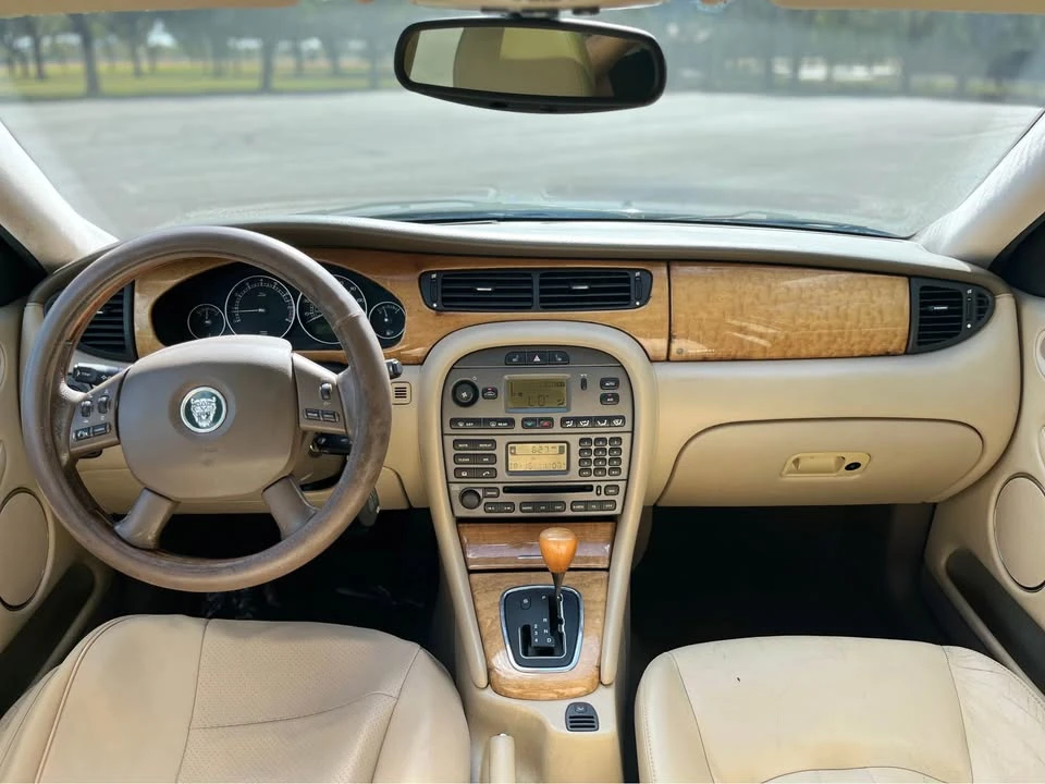2004 Jaguar X-Type - Image 11 of 18