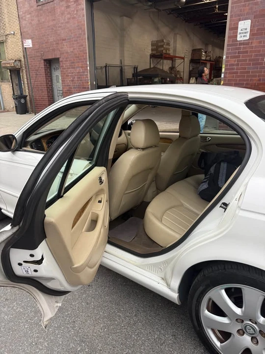 2004 Jaguar X-Type - Image 7 of 18
