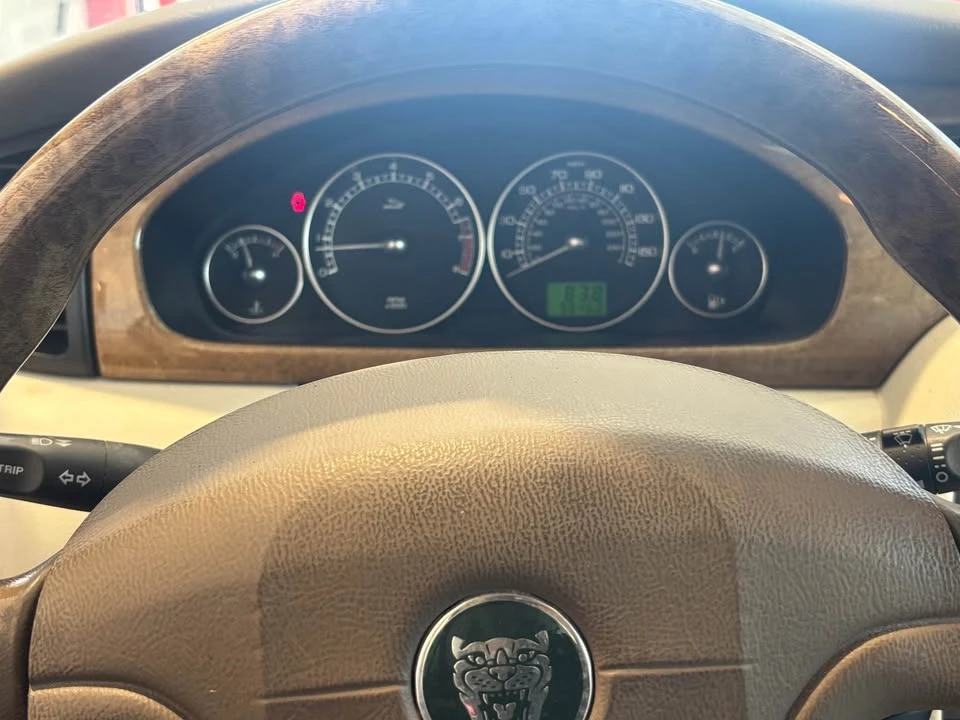 2004 Jaguar X-Type - Image 8 of 12