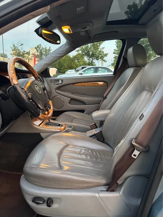 2004 Jaguar X-Type - Image 8 of 15