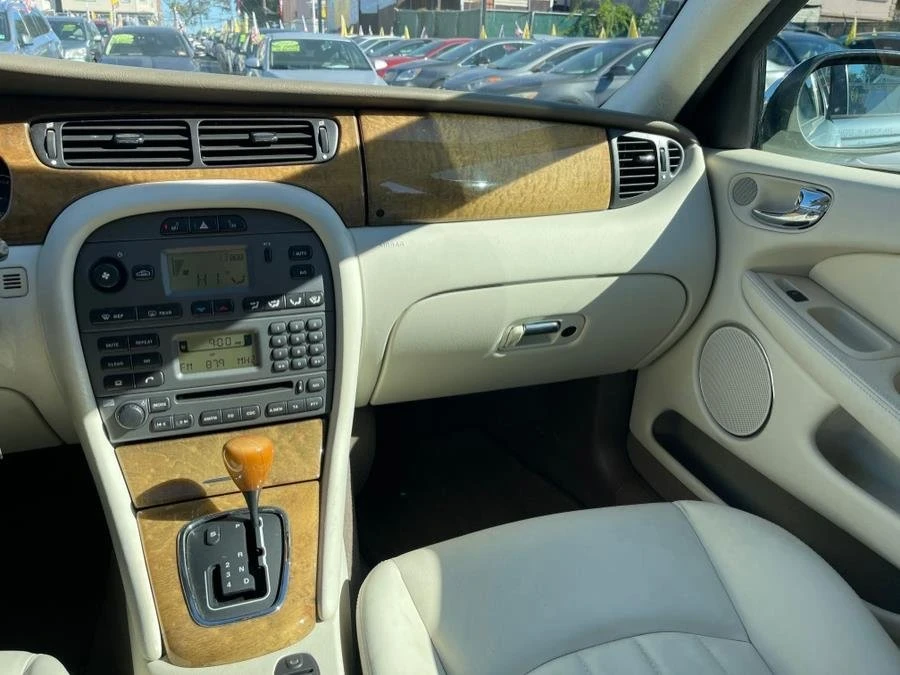 2004 Jaguar X-Type - Image 15 of 17