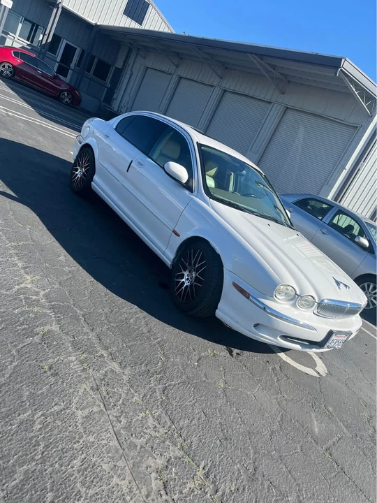 2004 Jaguar X-Type - Image 8 of 10