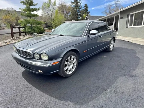 2004 Jaguar XJ Vanden Plas Sedan