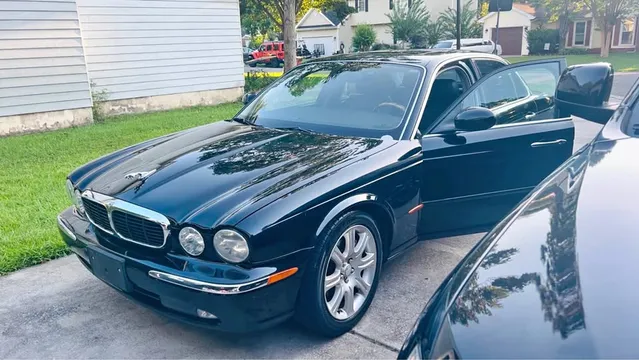 2004 Jaguar XJ8