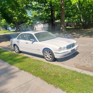 2004 Jaguar XJ8 Vanden Plas