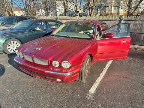 2004 Jaguar XJR