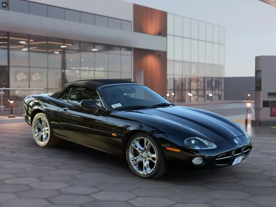 2004 Jaguar XK - Image 17 of 20