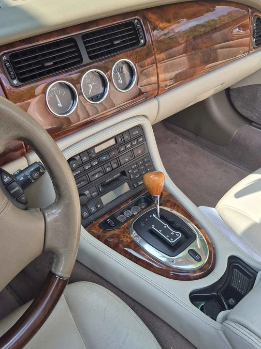 2004 Jaguar X100 XK8 - Image 7 of 9