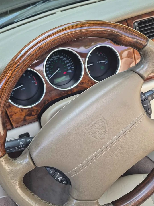 2004 Jaguar X100 XK8 - Image 6 of 9