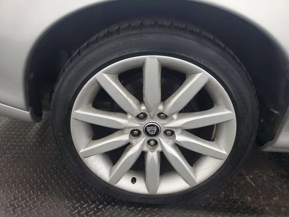 2004 Jaguar XK - Image 16 of 19