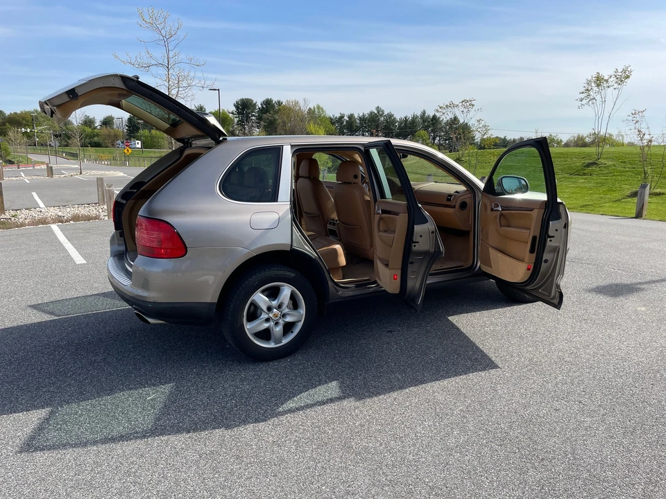 2004 Porsche 955/957 Cayenne S - Image 15 of 31