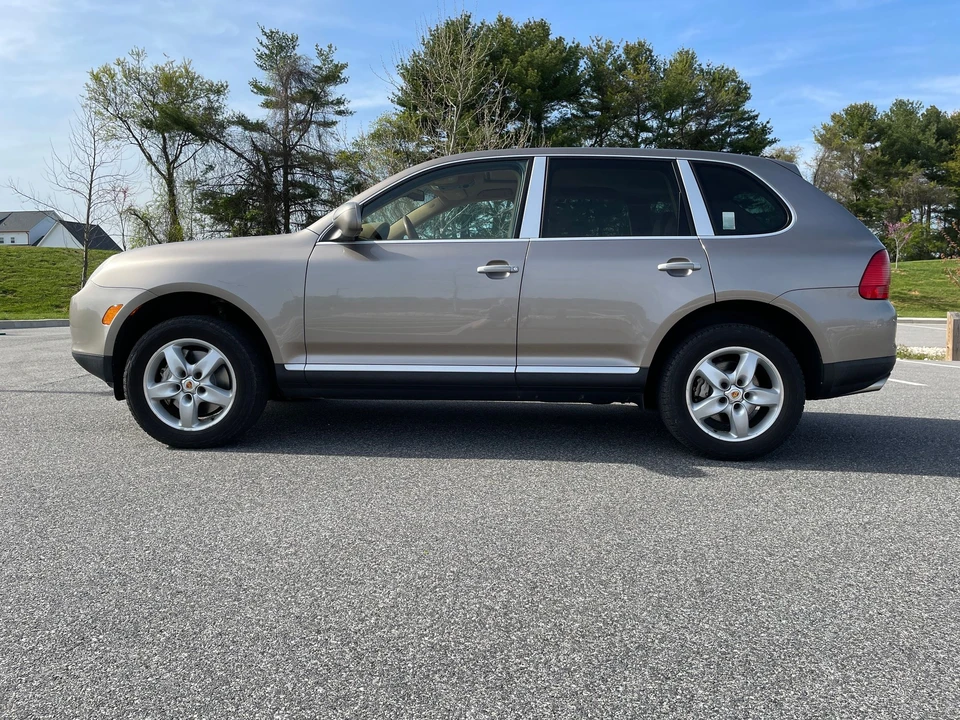 2004 Porsche 955/957 Cayenne S - Image 4 of 31