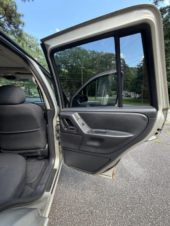 2004 Jeep WJ Grand Cherokee - Image 18 of 31