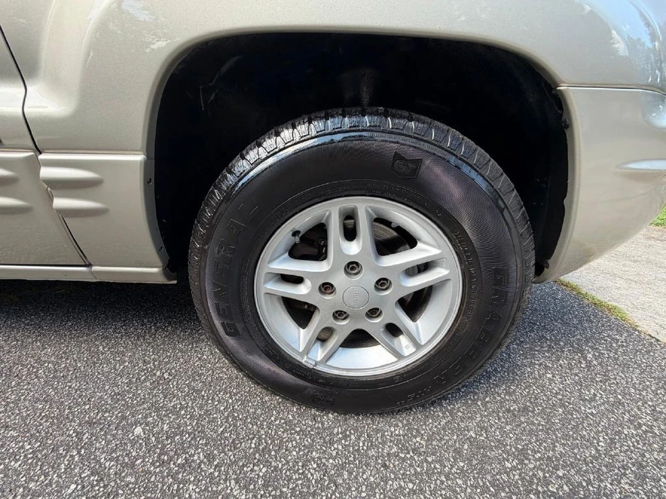 2004 Jeep WJ Grand Cherokee - Image 16 of 31