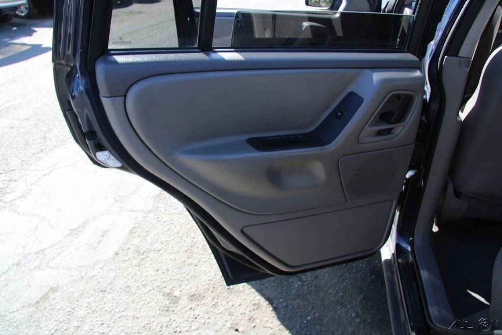 2004 Jeep WJ Grand Cherokee - Image 19 of 21