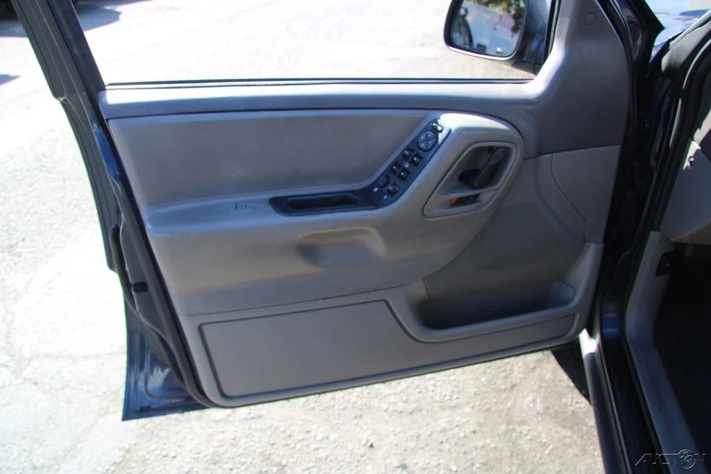 2004 Jeep WJ Grand Cherokee - Image 12 of 21