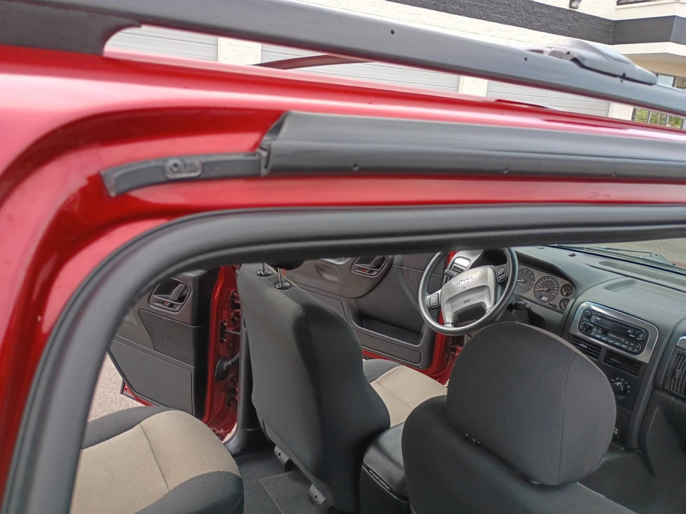 2004 Jeep WJ Grand Cherokee - Image 28 of 31