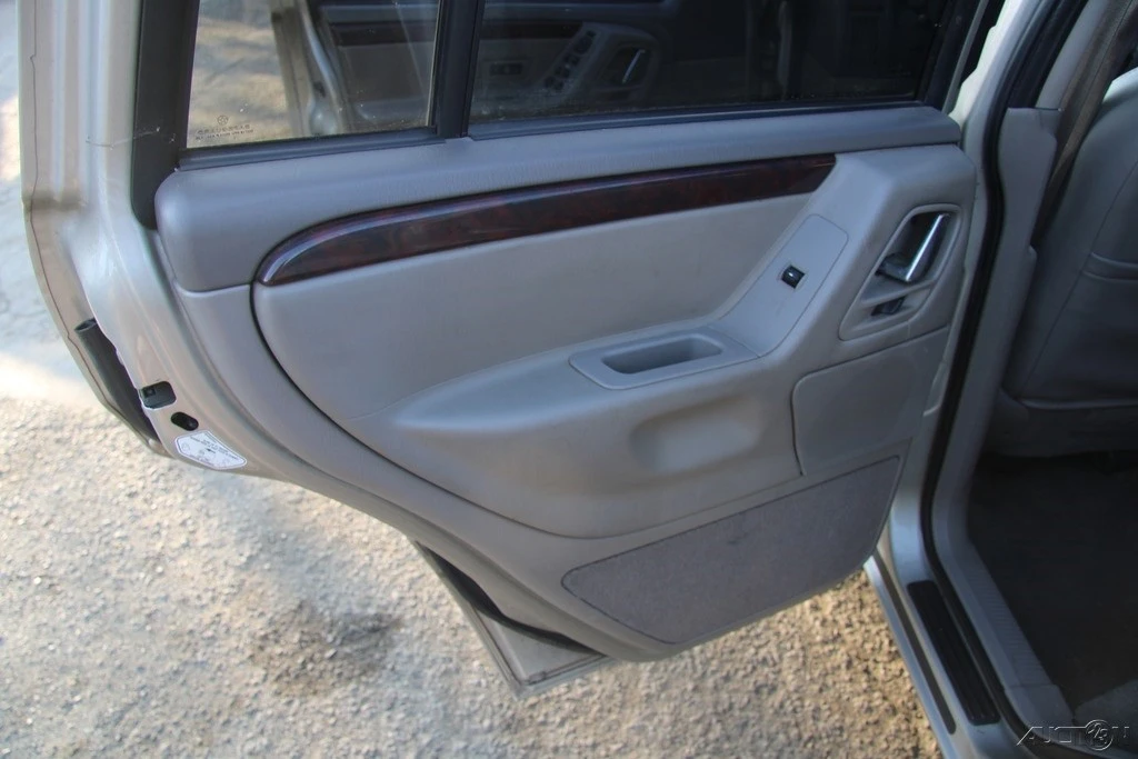 2004 Jeep WJ Grand Cherokee - Image 20 of 21
