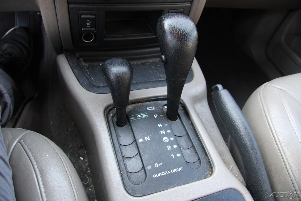 2004 Jeep WJ Grand Cherokee - Image 18 of 21