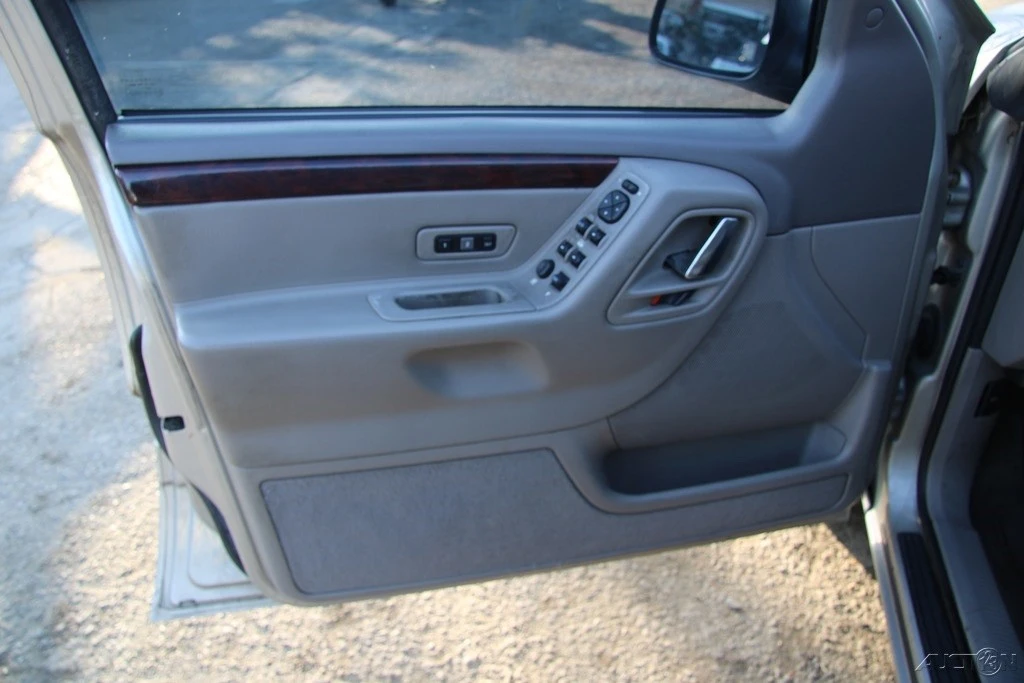 2004 Jeep WJ Grand Cherokee - Image 11 of 21