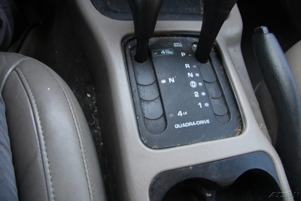 2004 Jeep WJ Grand Cherokee - Image 19 of 21