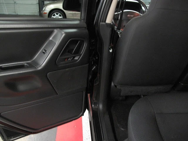 2004 Jeep WJ Grand Cherokee - Image 21 of 31