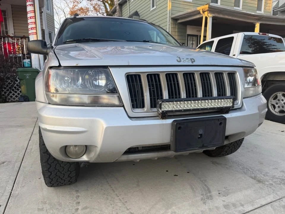 2004 Jeep WJ Grand Cherokee - Image 2 of 3