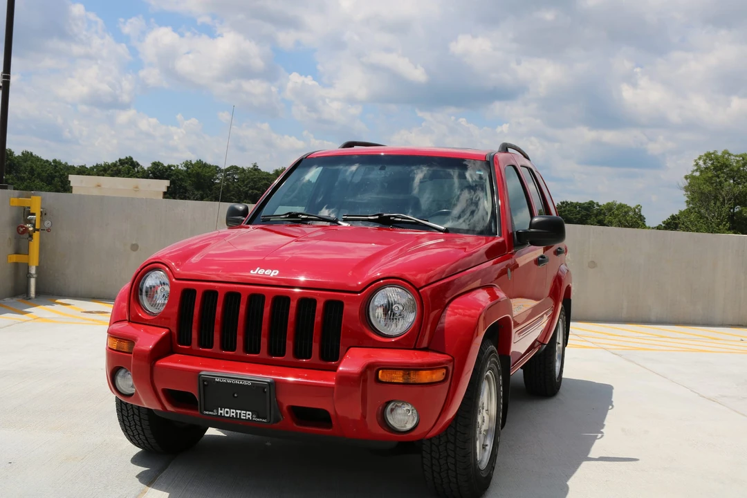 2004 Jeep KJ Liberty - Image 8 of 31