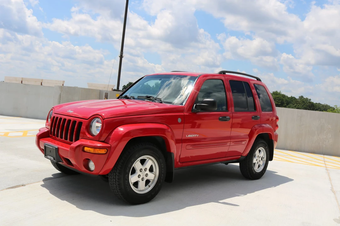 2004 Jeep KJ Liberty - Image 2 of 31