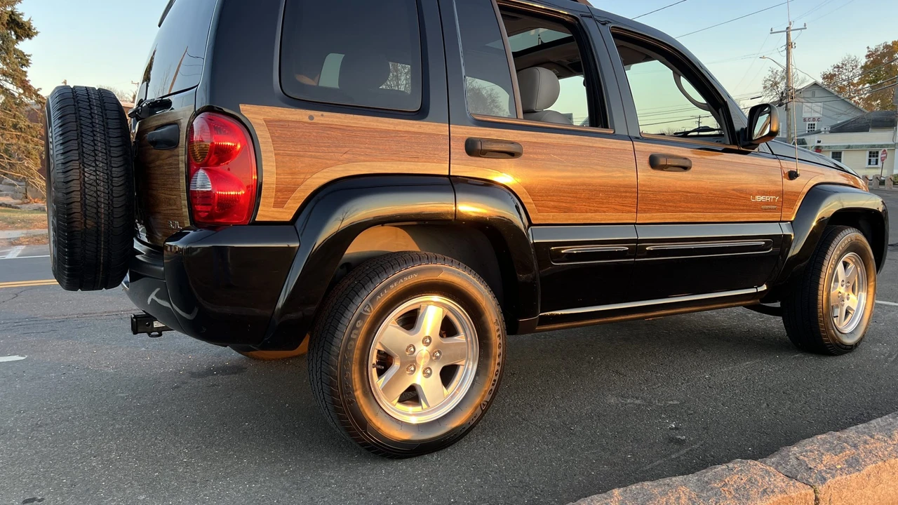 2004 Jeep KJ Liberty - Image 30 of 31