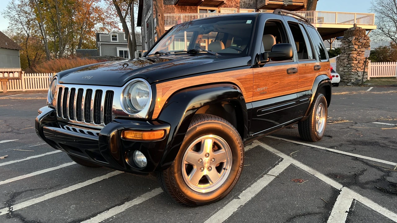 2004 Jeep KJ Liberty - Image 7 of 31