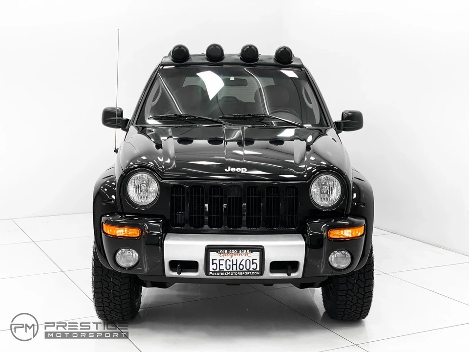 2004 Jeep KJ Liberty - Image 2 of 21