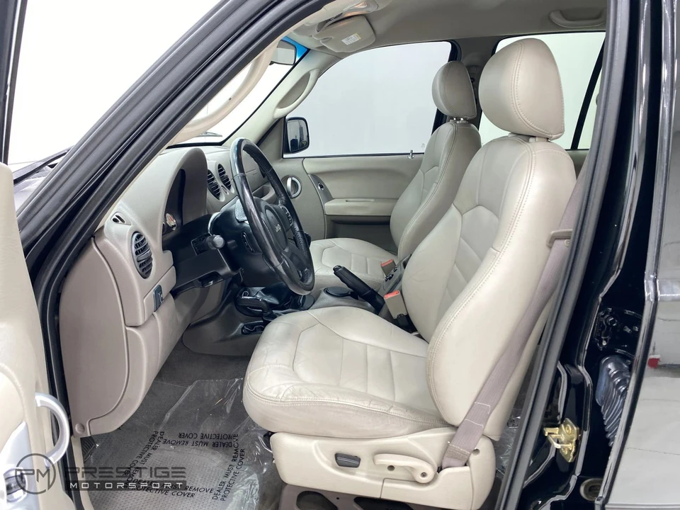 2004 Jeep KJ Liberty - Image 17 of 21