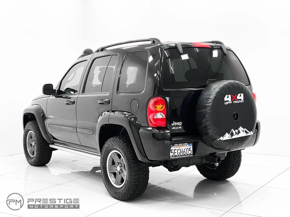 2004 Jeep KJ Liberty - Image 8 of 21